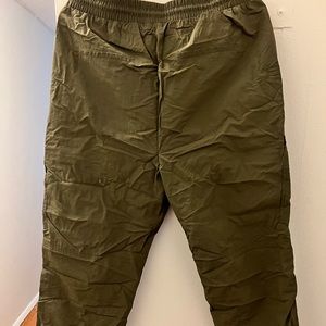 Hunter Green lightweight pants.